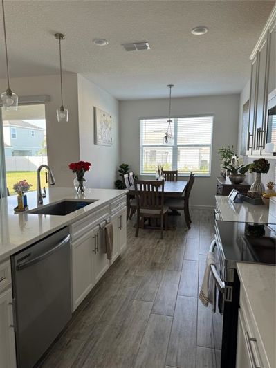 Image No.8-4 Bed Property for sale