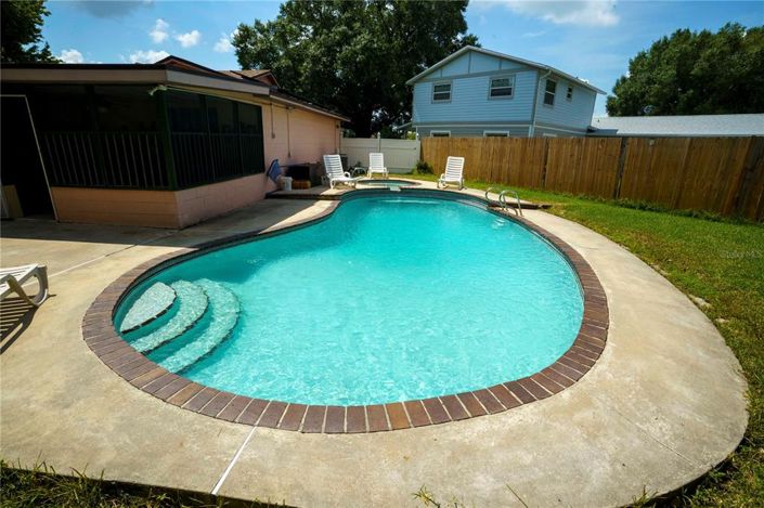 Image No.36-4 Bed Property for sale