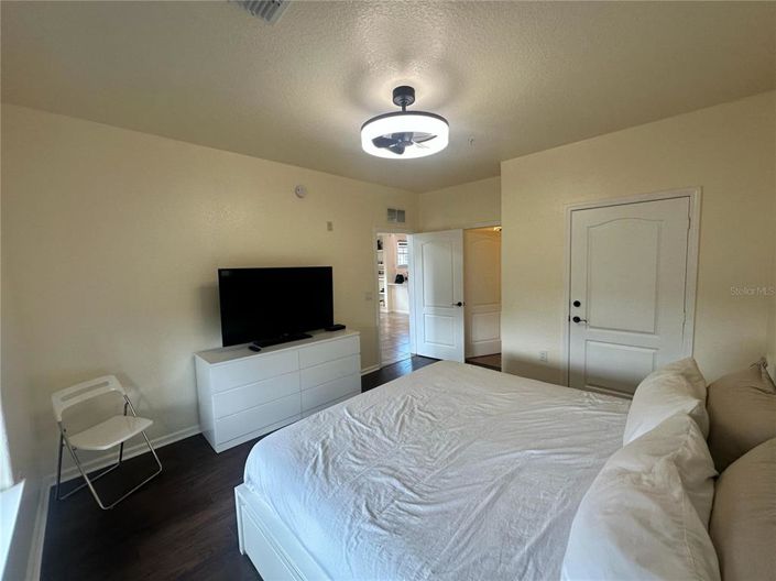 Image No.28-3 Bed Property for sale