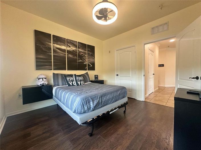 Image No.37-3 Bed Property for sale