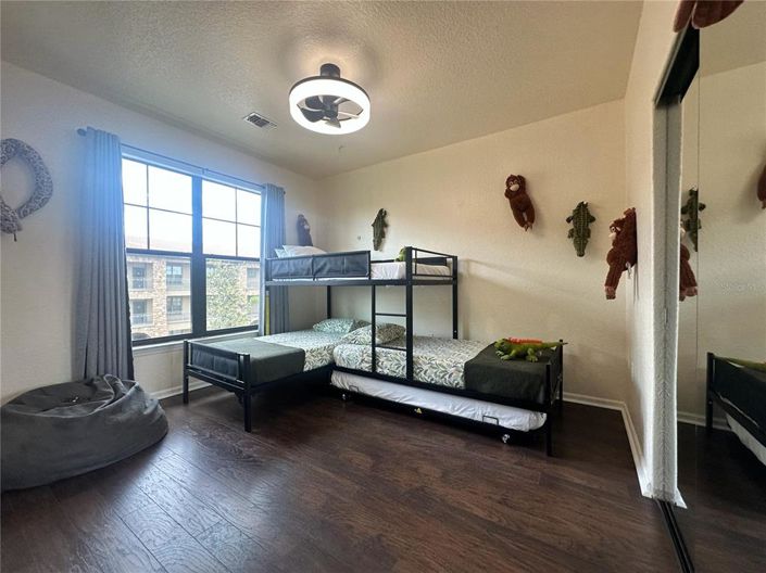 Image No.48-3 Bed Property for sale