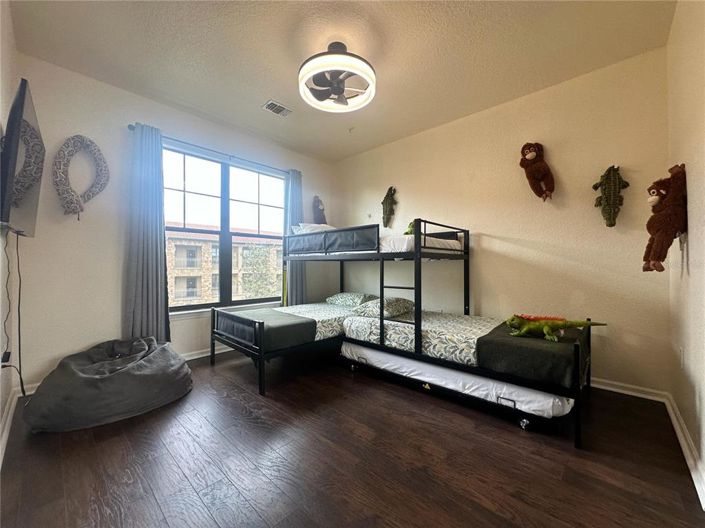 Image No.8-3 Bed Property for sale