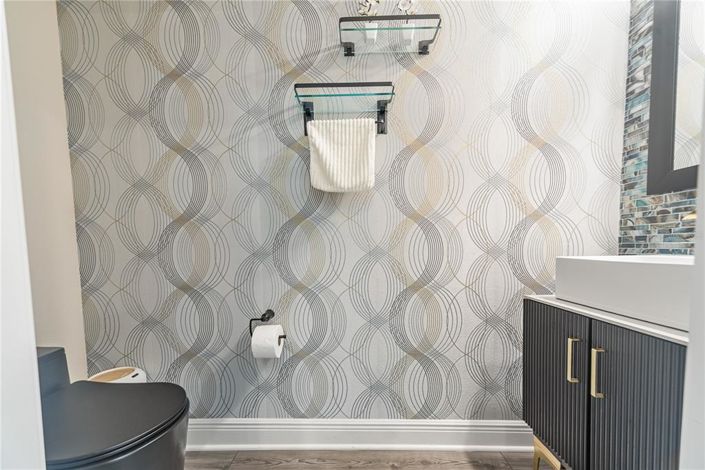 Image No.15-5 Bed Property for sale