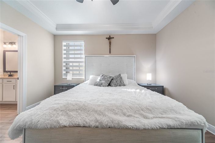 Image No.19-5 Bed Property for sale