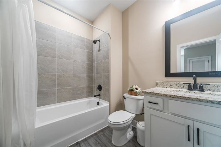 Image No.25-5 Bed Property for sale