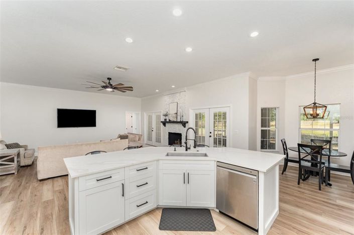 Image No.24-4 Bed Property for sale