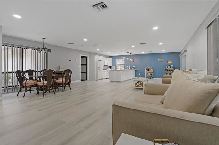 Image No.5-Propriété de 3 chambres à vendre à Sarasota