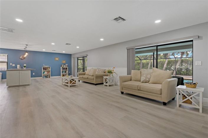 Image No.6-Propriété de 3 chambres à vendre à Sarasota