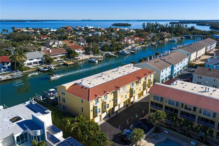 Image No.2-3 Bed Townhouse for sale