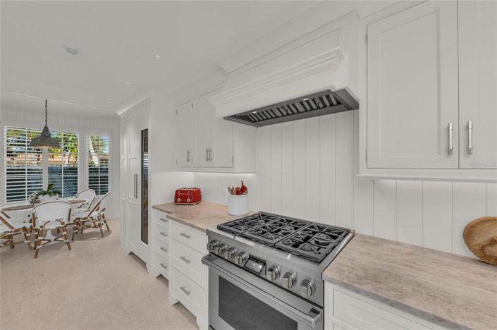 Image No.18-3 Bed Property for sale