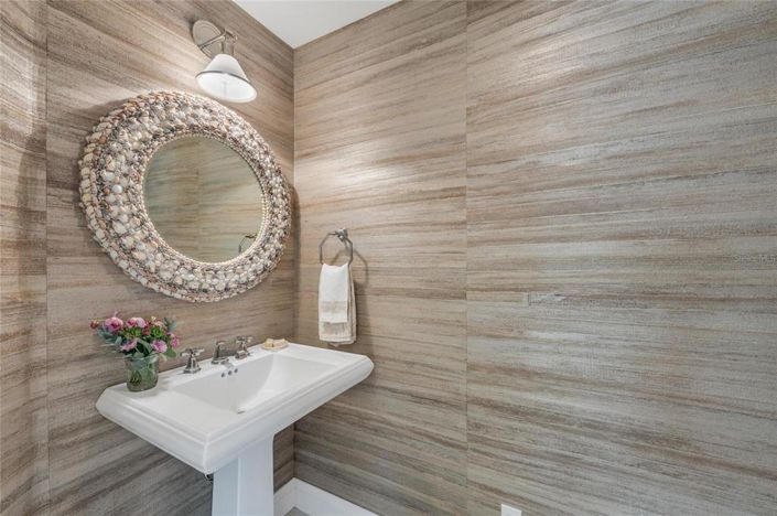 Image No.25-3 Bed Property for sale