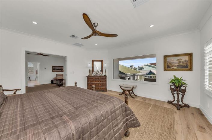 Image No.32-3 Bed Property for sale