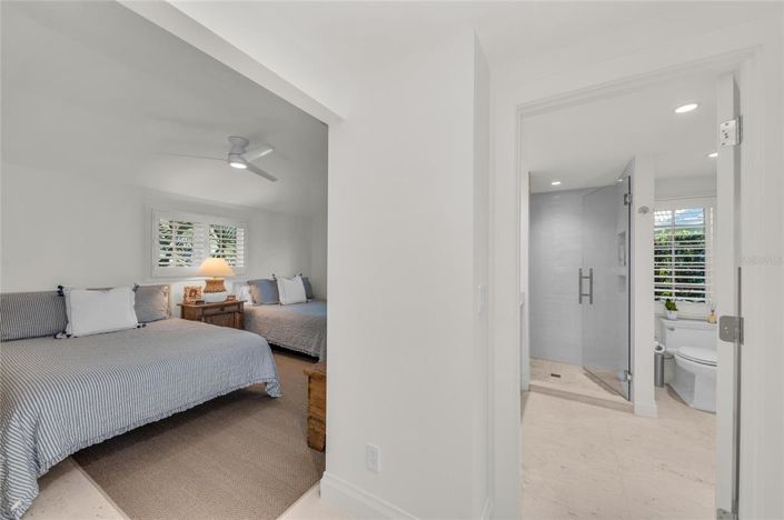 Image No.48-3 Bed Property for sale