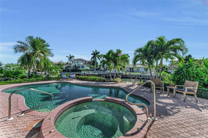 Image No.57-3 Bed Property for sale