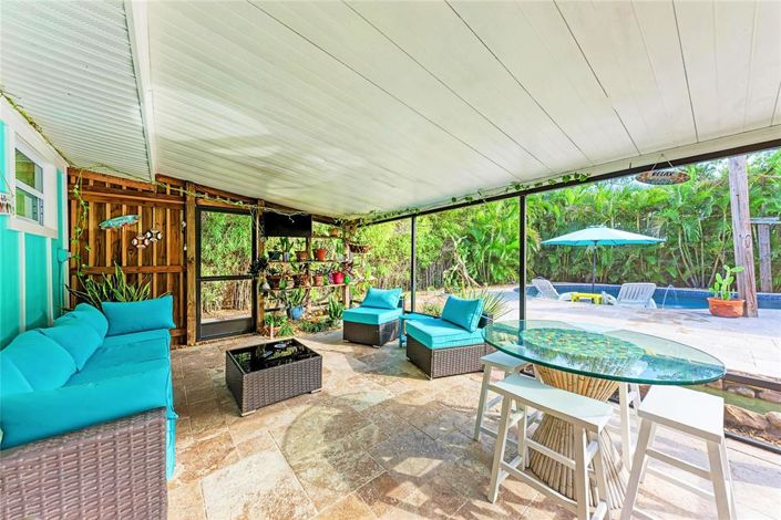 Image No.28-3 Bed Property for sale