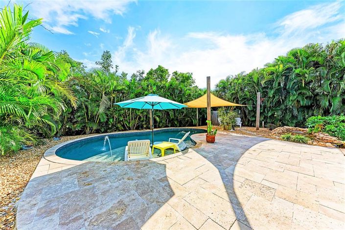 Image No.44-3 Bed Property for sale