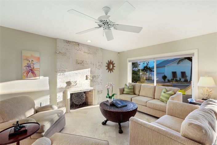 Image No.20-3 Bed Property for sale