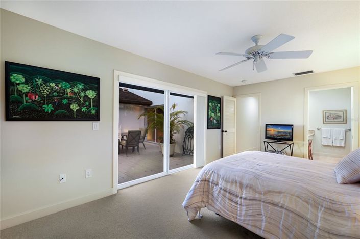 Image No.28-3 Bed Property for sale