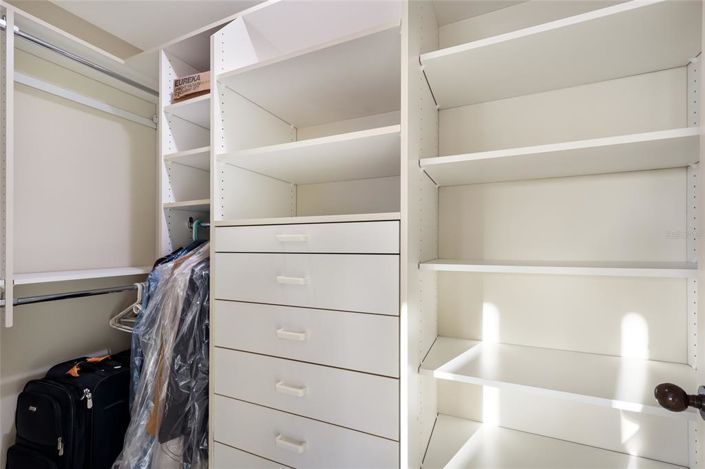 Image No.38-3 Bed Property for sale