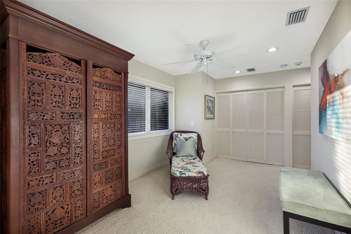 Image No.39-3 Bed Property for sale