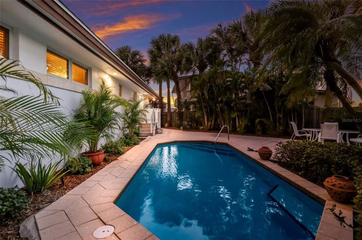 Image No.52-3 Bed Property for sale