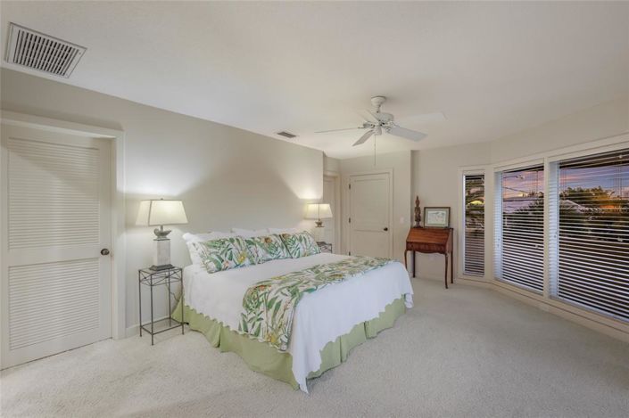 Image No.60-3 Bed Property for sale