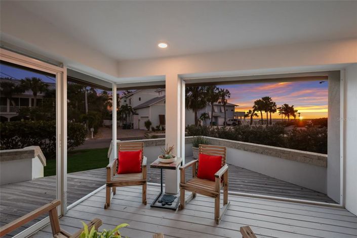 Image No.8-3 Bed Property for sale