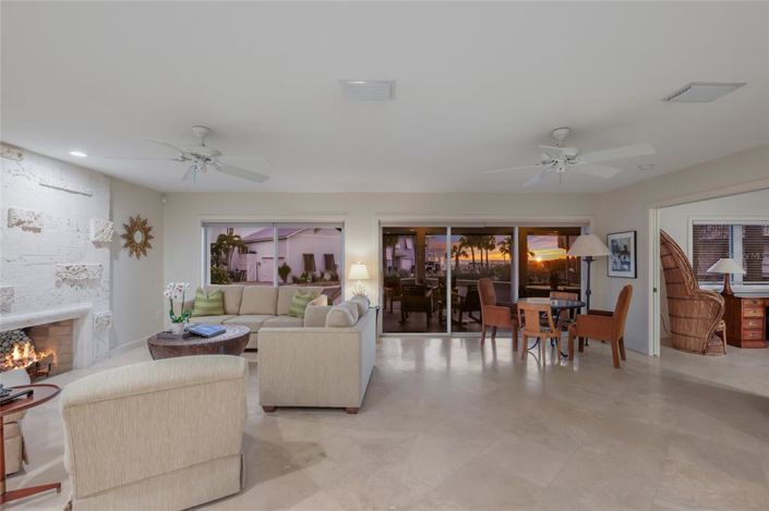 Image No.9-3 Bed Property for sale