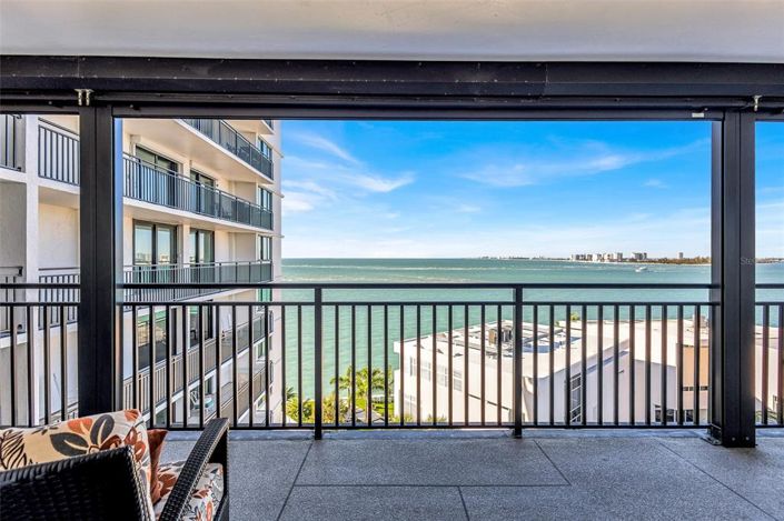 Image No.17-2 Bed Property for sale