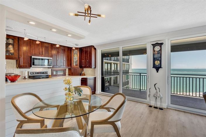 Image No.33-2 Bed Property for sale