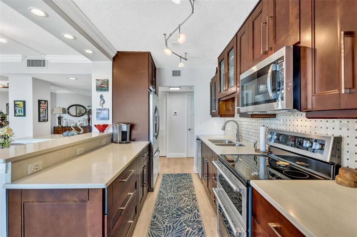 Image No.36-2 Bed Property for sale