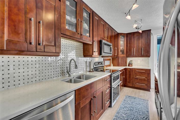 Image No.40-2 Bed Property for sale