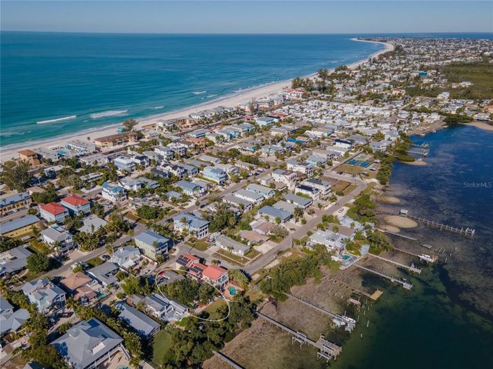 Image No.10-2 Bed Property for sale