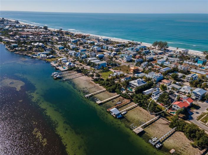 Image No.13-2 Bed Property for sale