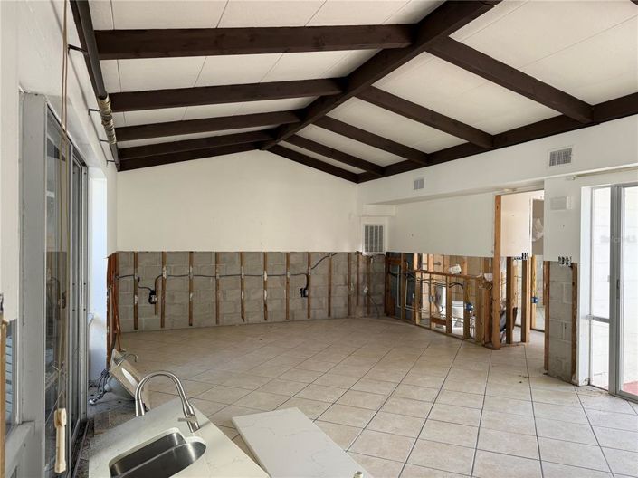 Image No.14-2 Bed Property for sale