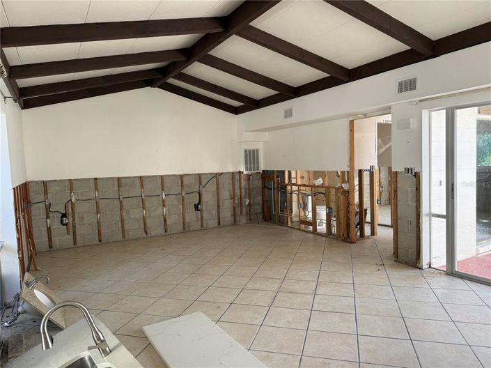 Image No.26-2 Bed Property for sale