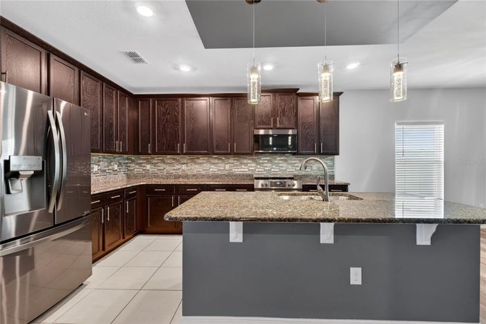 Image No.13-4 Bed Property for sale