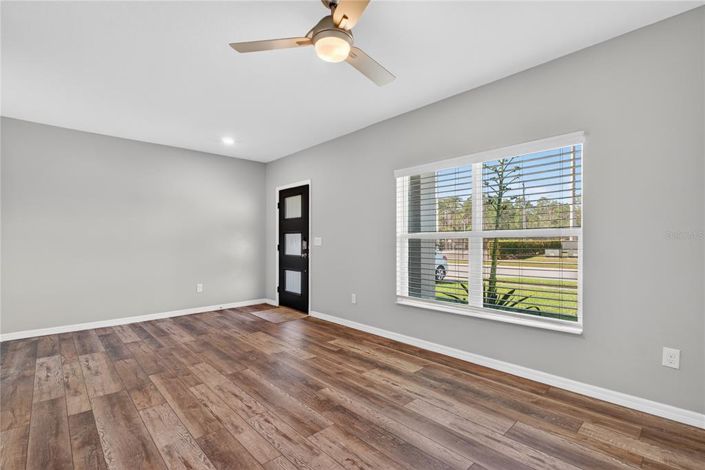 Image No.9-4 Bed Property for sale