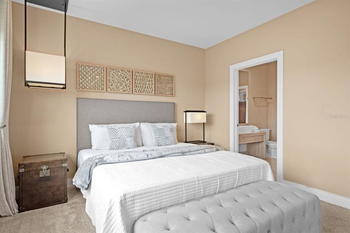 Image No.11-4 Bed Townhouse for sale