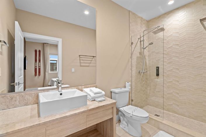 Image No.14-4 Bed Townhouse for sale