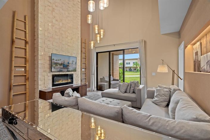 Image No.7-4 Bed Townhouse for sale