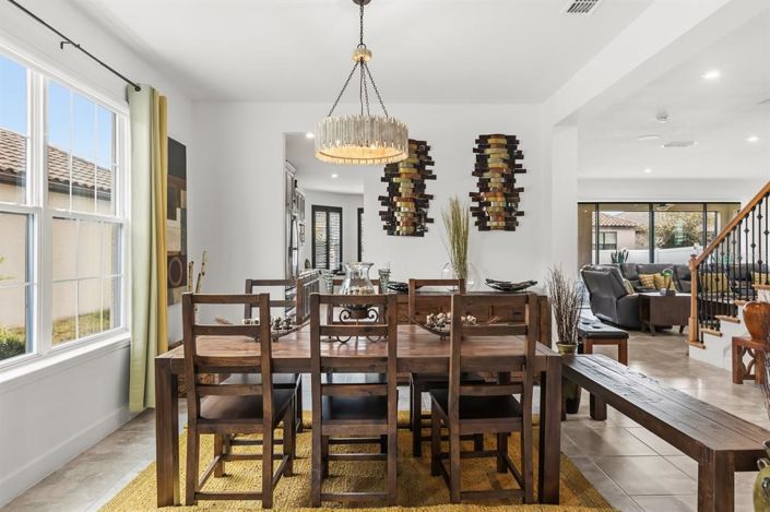 Image No.10-4 Bed Property for sale