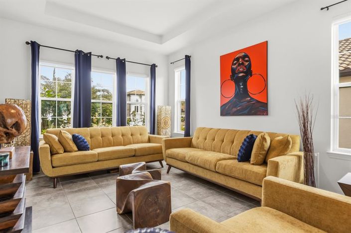 Image No.2-4 Bed Property for sale