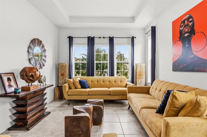 Image No.3-4 Bed Property for sale