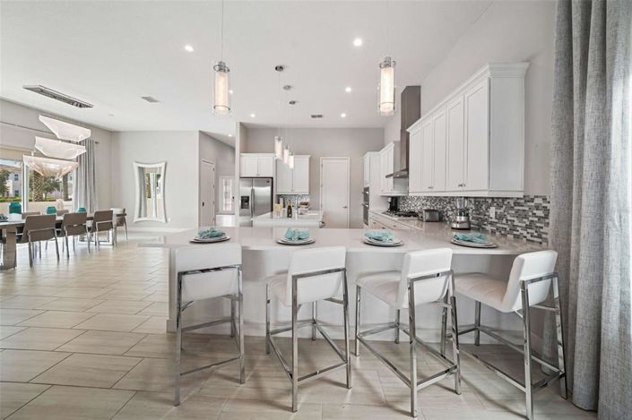 Image No.14-5 Bed Property for sale