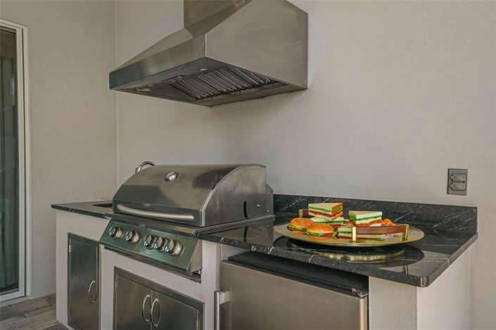 Image No.49-5 Bed Property for sale