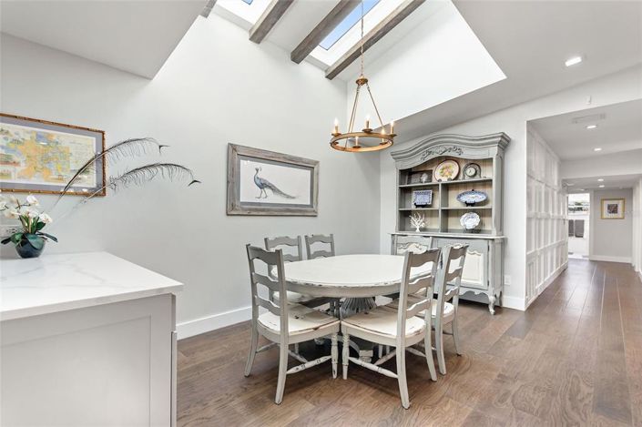 Image No.11-5 Bed Property for sale