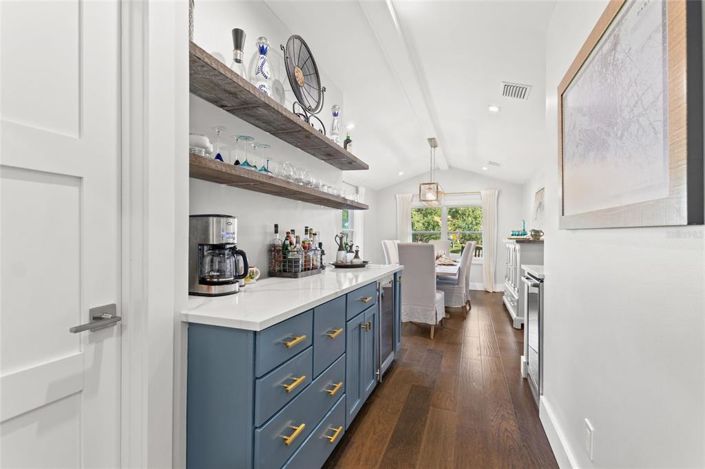 Image No.17-5 Bed Property for sale