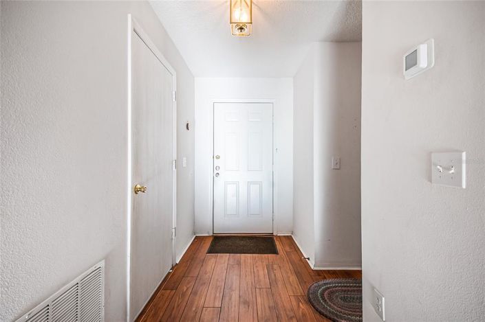 Image No.2-3 Bed Property for sale