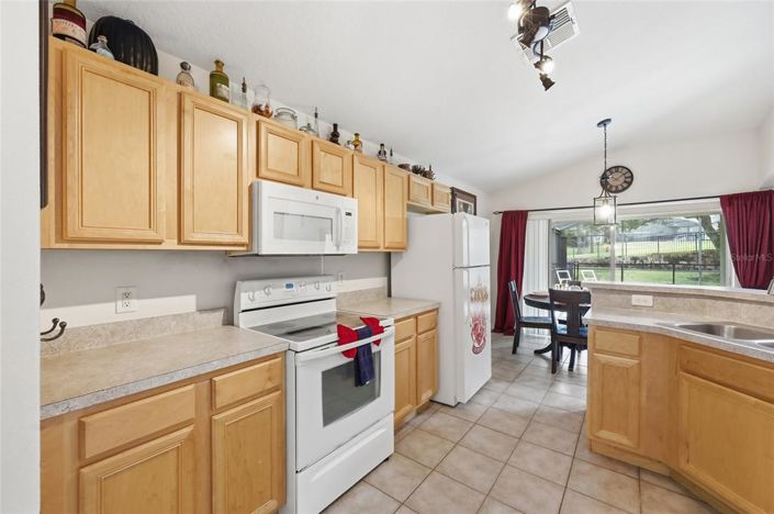 Image No.8-Propriété de 5 chambres à vendre à Kissimmee